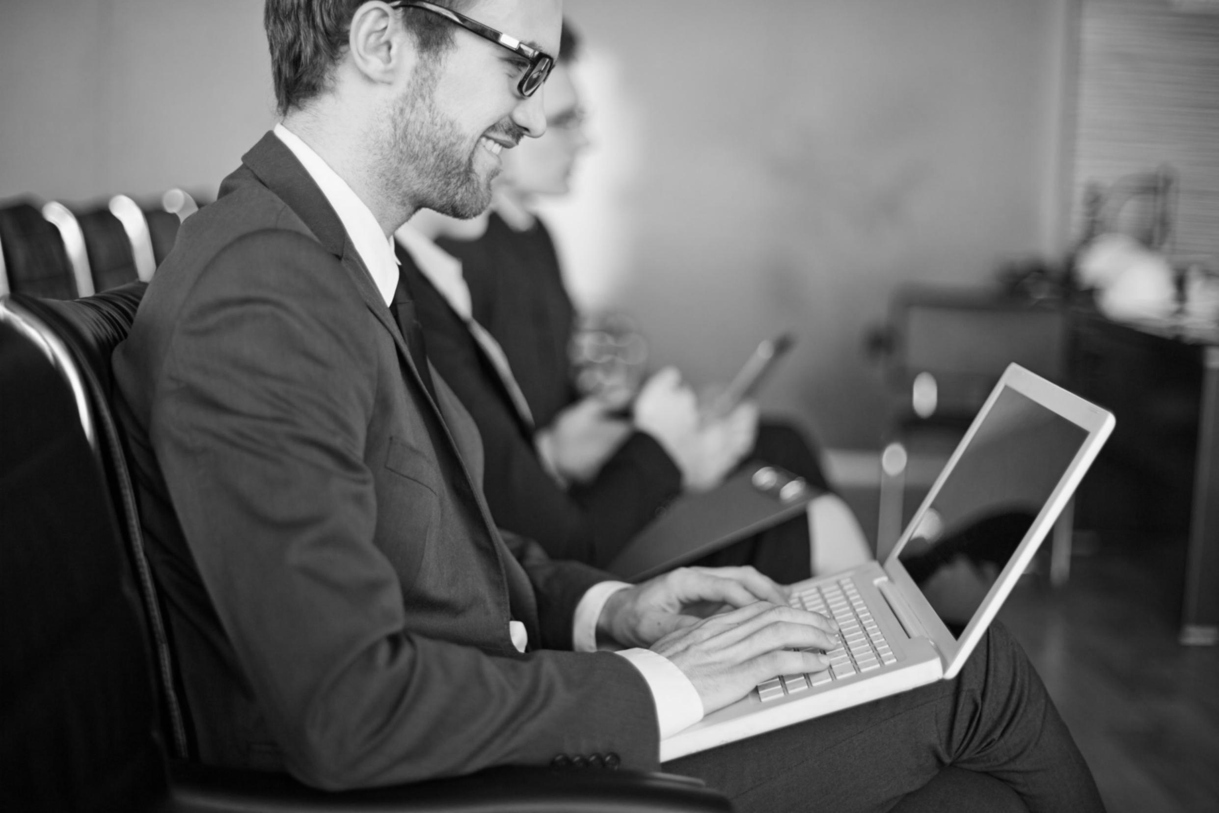 Klyze Praxo kontaktní tým připravený odpovědět na vaše dotazy